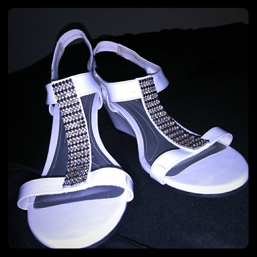 White 1 1/2 inch heels with rhinestones 😍😍